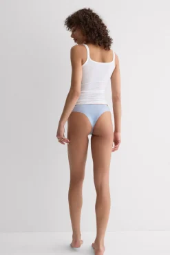 Brazilian Panties in Seamless Ultra Light Microfiber