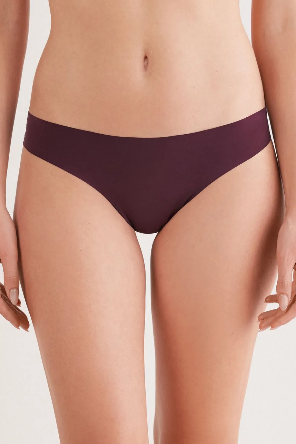 Brazilian Panties in Seamless Ultra Light Microfiber