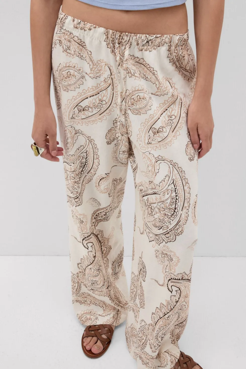 Get Noticed Linen and Viscose Pants