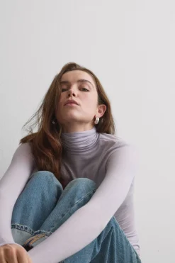 Modal Cashmere Ultralight High-Neck Top