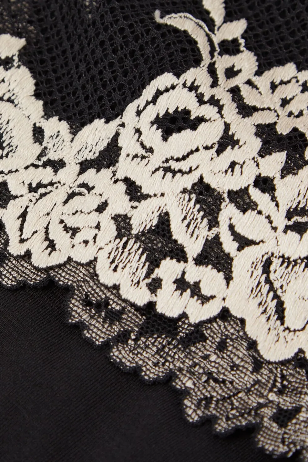 Pretty Flowers Modal Slip
