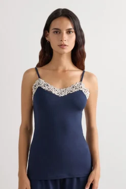 Pretty Flowers Modal Top