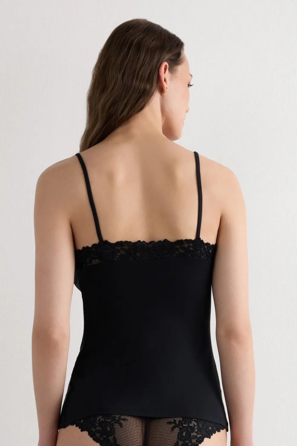 Pretty Flowers Modal Top