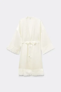 Pretty Flowers Silk Kimono
