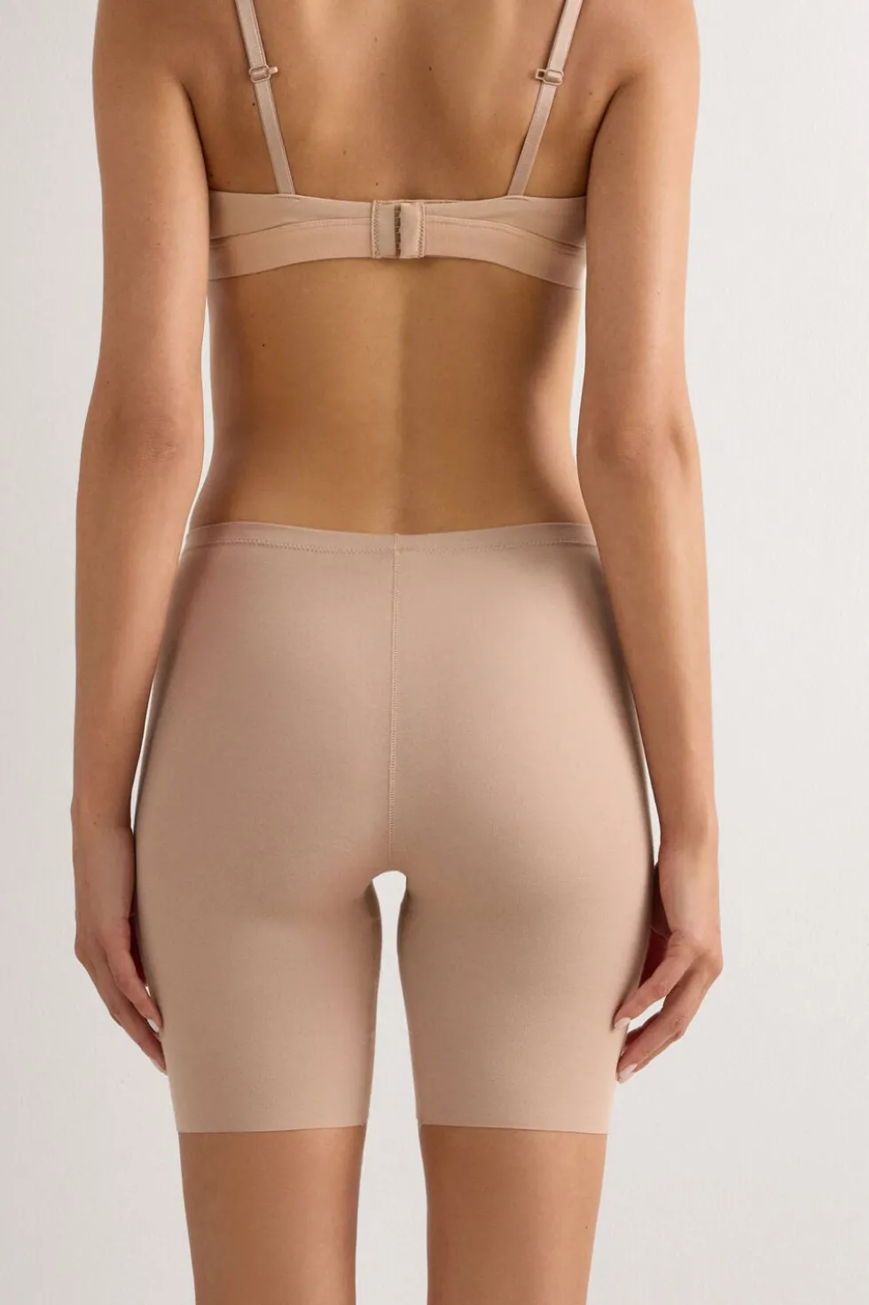 Raw Edge Seamless Cotton Shorts