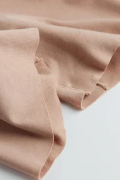 Raw Edge Seamless Cotton Shorts