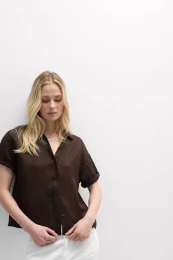 The Pure Linen Short Sleeve Shirt in Linen Fabric