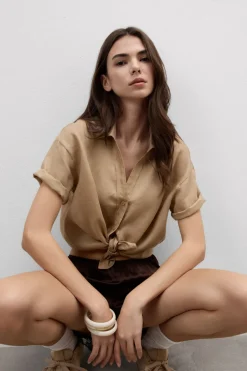 The Pure Linen Short Sleeve Shirt in Linen Fabric
