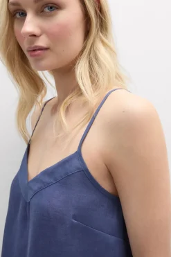 The Pure Linen Top in Linen Fabric